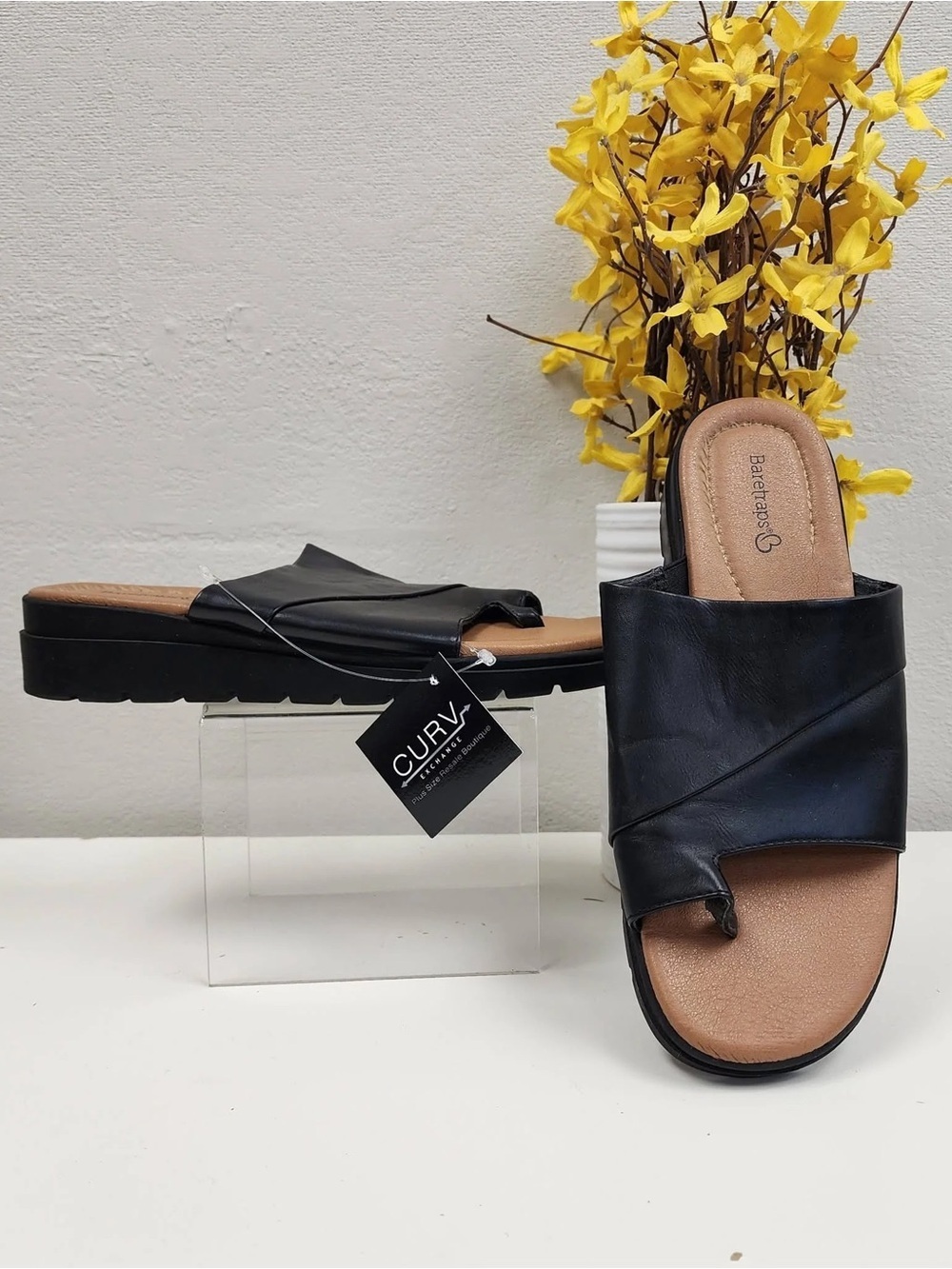 Baretraps Black Ravin Thong Sandal - Size 7.5